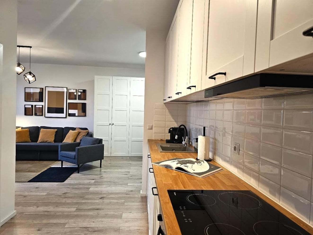 Urban Premium No12, Free Parking, Self Check-in Apartment Chorzow